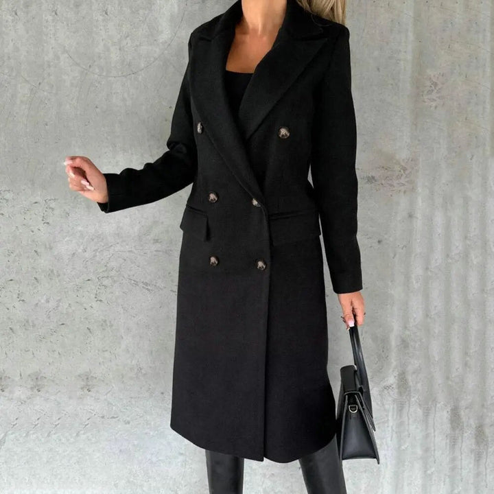 Coat detail - Elma Boutique
