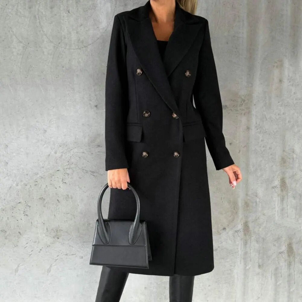 Coat detail - Elma Boutique