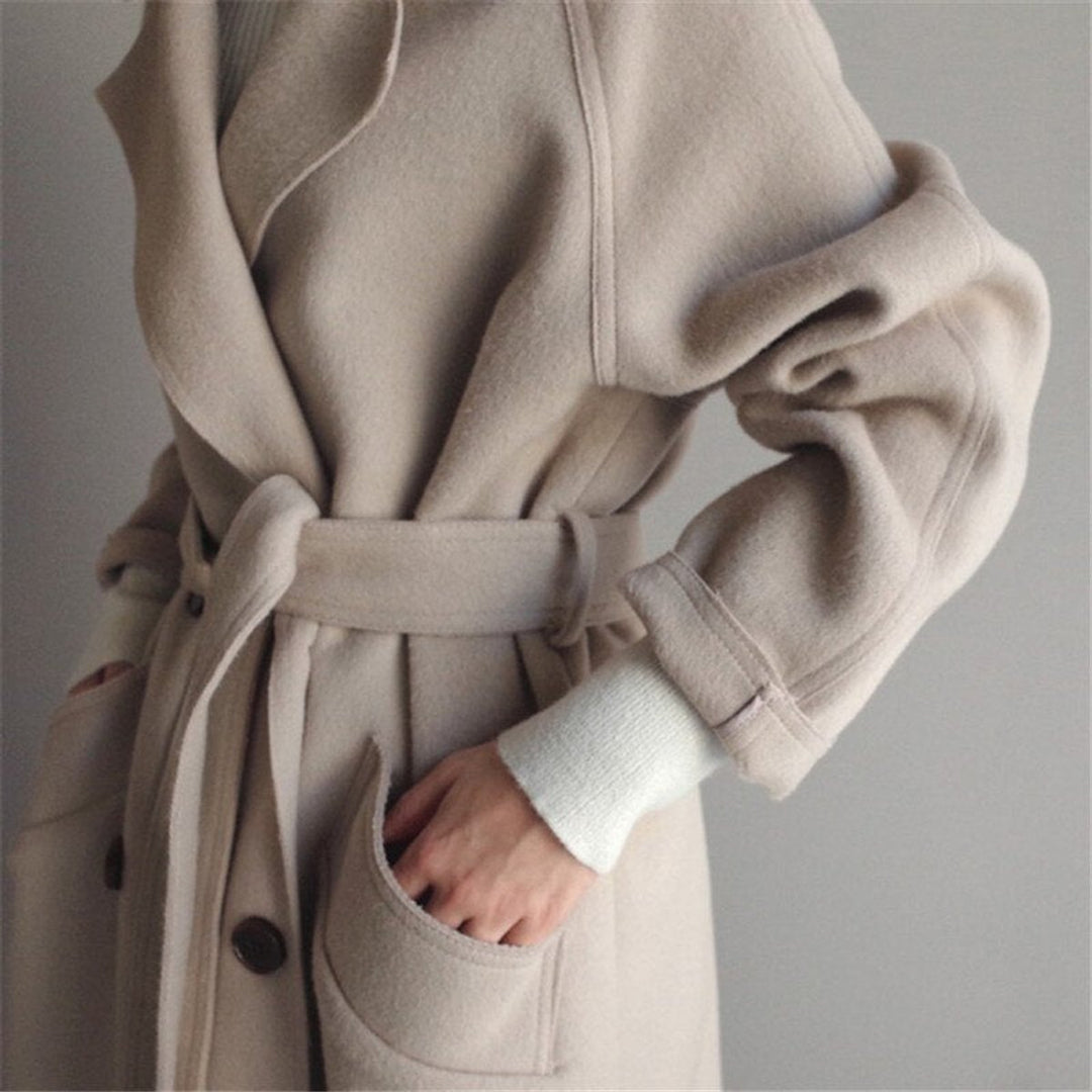 Coat detail - Elma Boutique